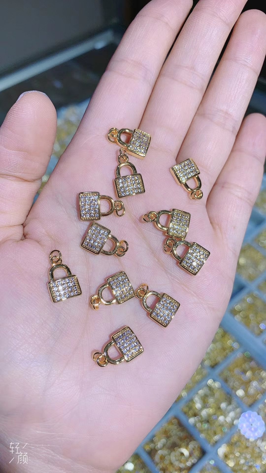 Lock Cubic Zirconia 18K Gold Pendant Necklace For Women Bulk