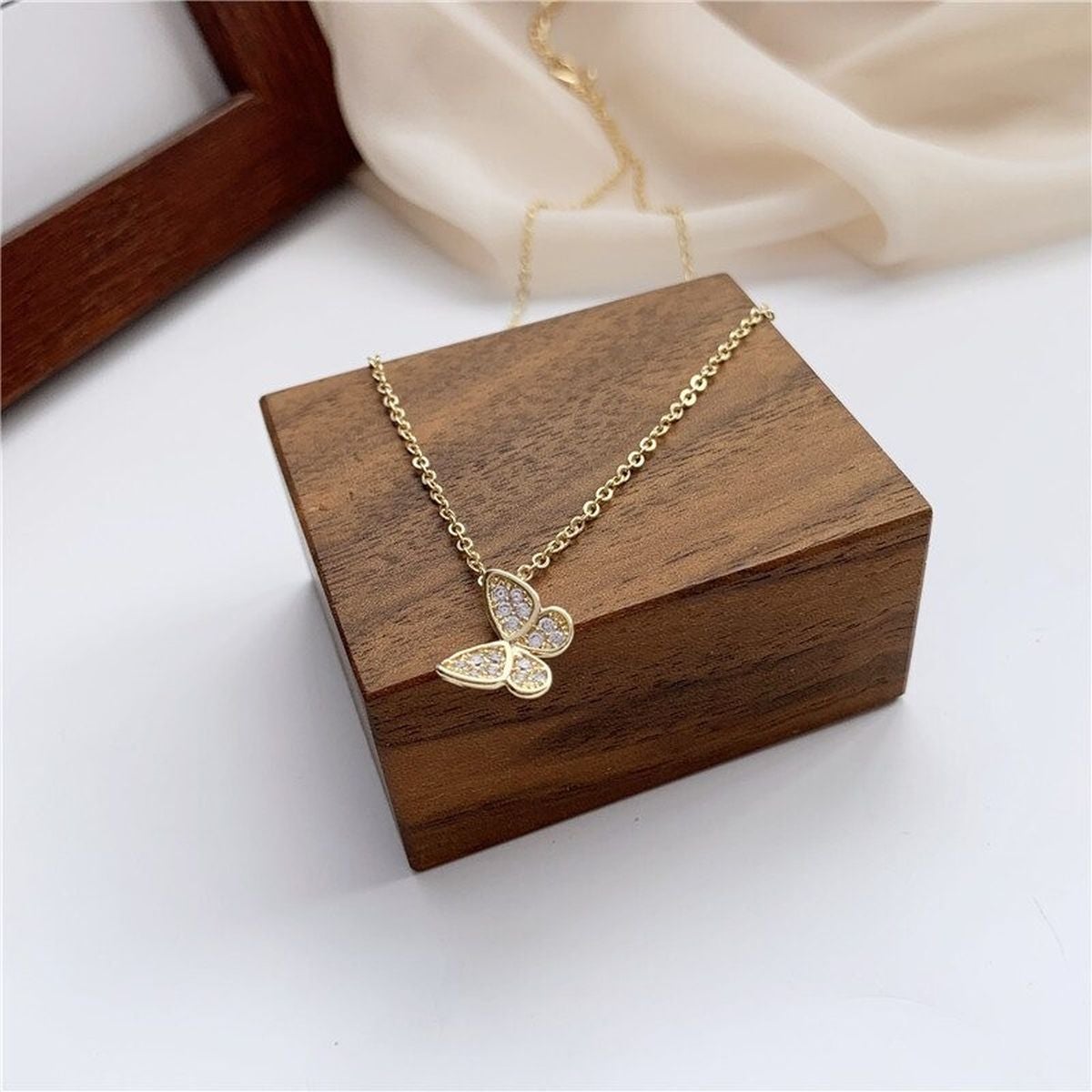Cute Butterfly Charms Aaa CZ Gold Necklace Pendant Chain Girls Bulk