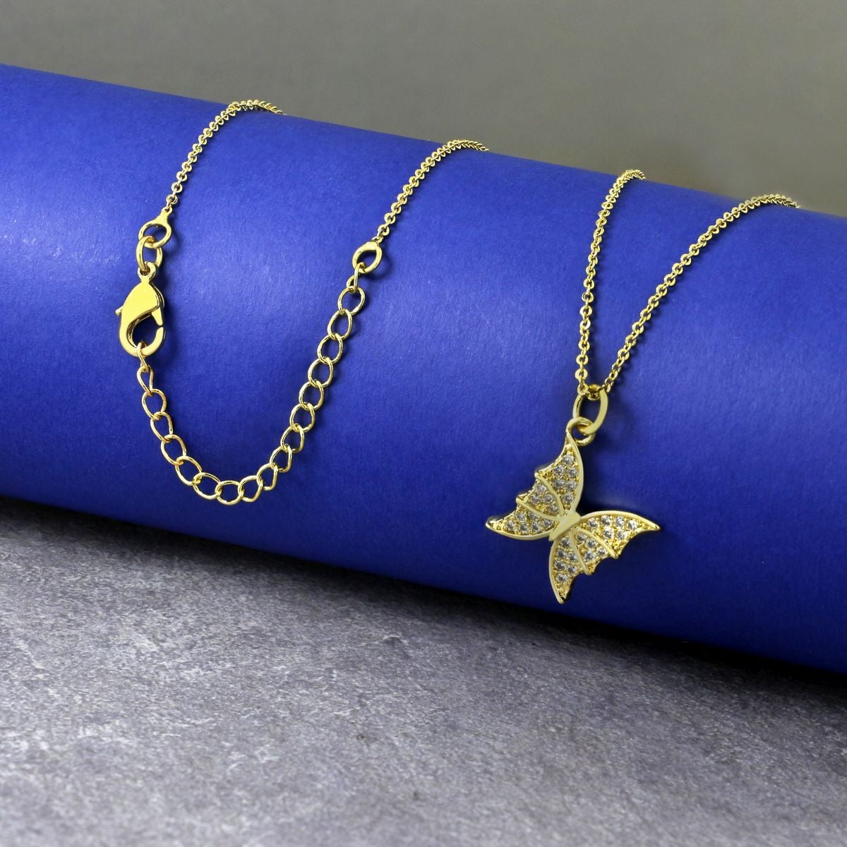 Butterfly Round Gold Necklace Pendant Chain Bulk