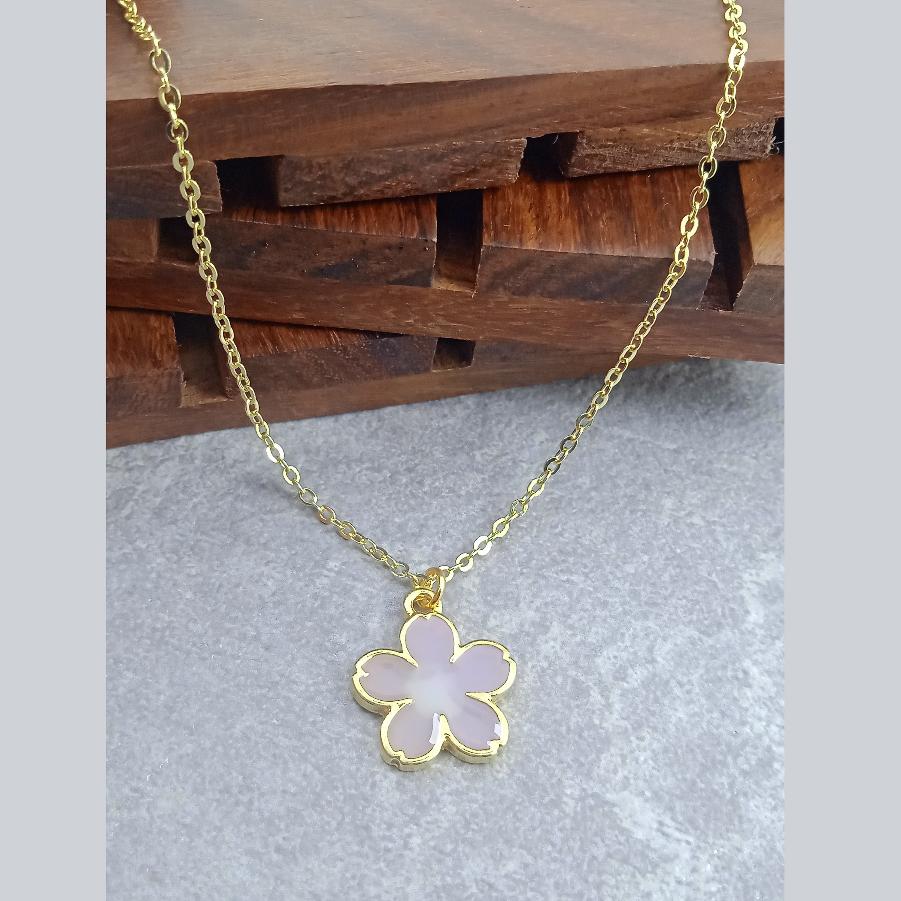Flower Brass Green Gold Pendant Chain Necklace For Women Bulk