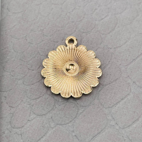 Brass Enamel White Yellow Gold Daisy Flower Pendant For Women Secondary image