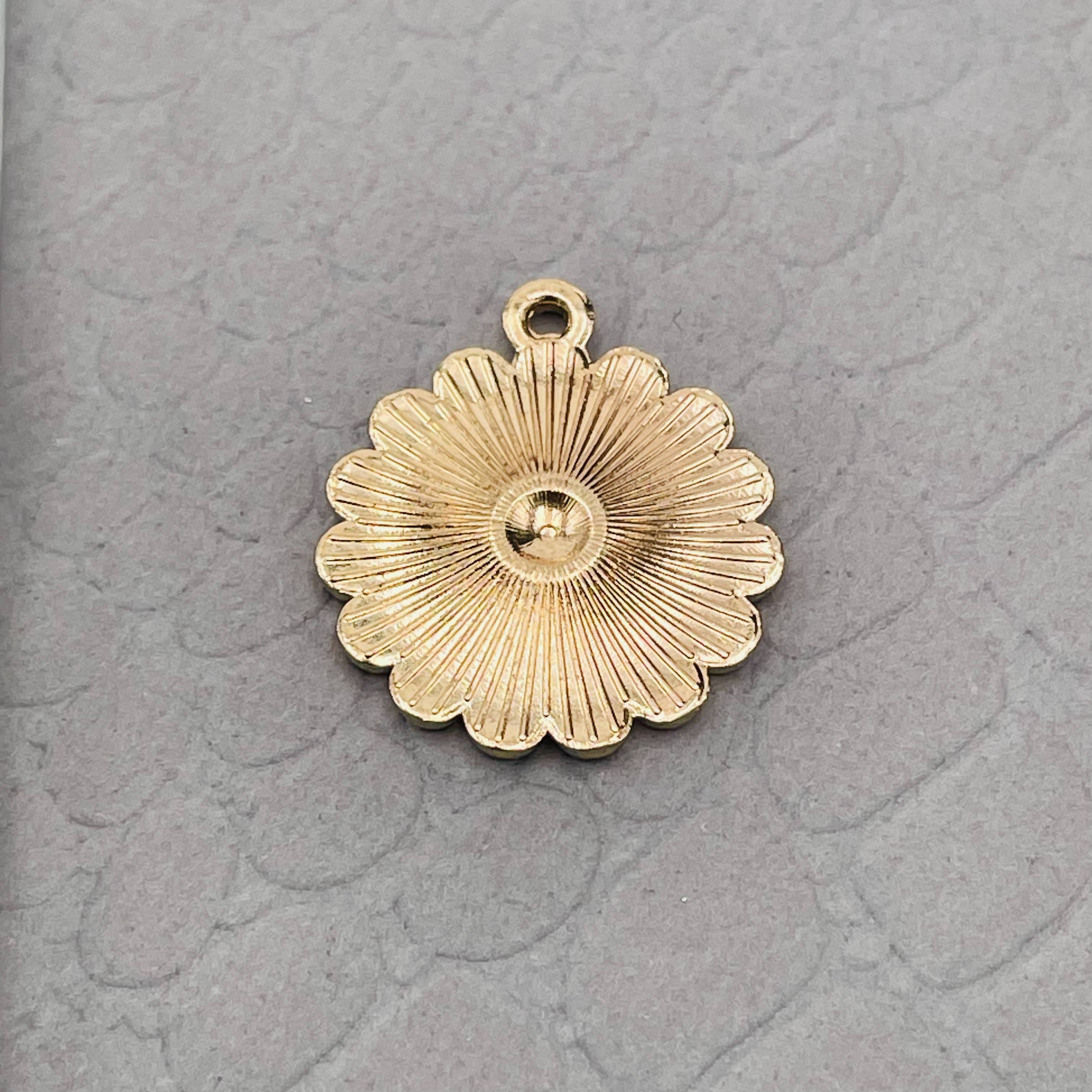 Brass Enamel Yellow White Gold Daisy Flower Pendant For Women
