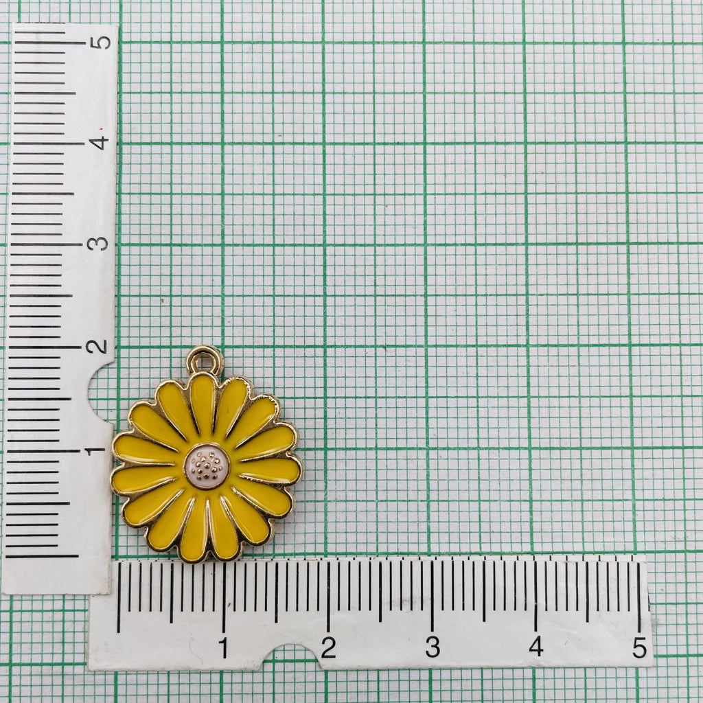 Brass Enamel Yellow White Gold Daisy Flower Pendant For Women