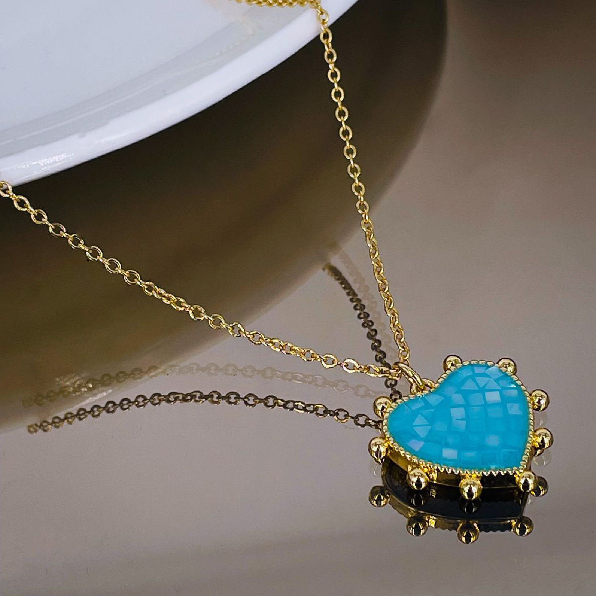Love Heart Ink Blue Mother Of Pearl 18K Gold Copper Pendant Chain Bulk