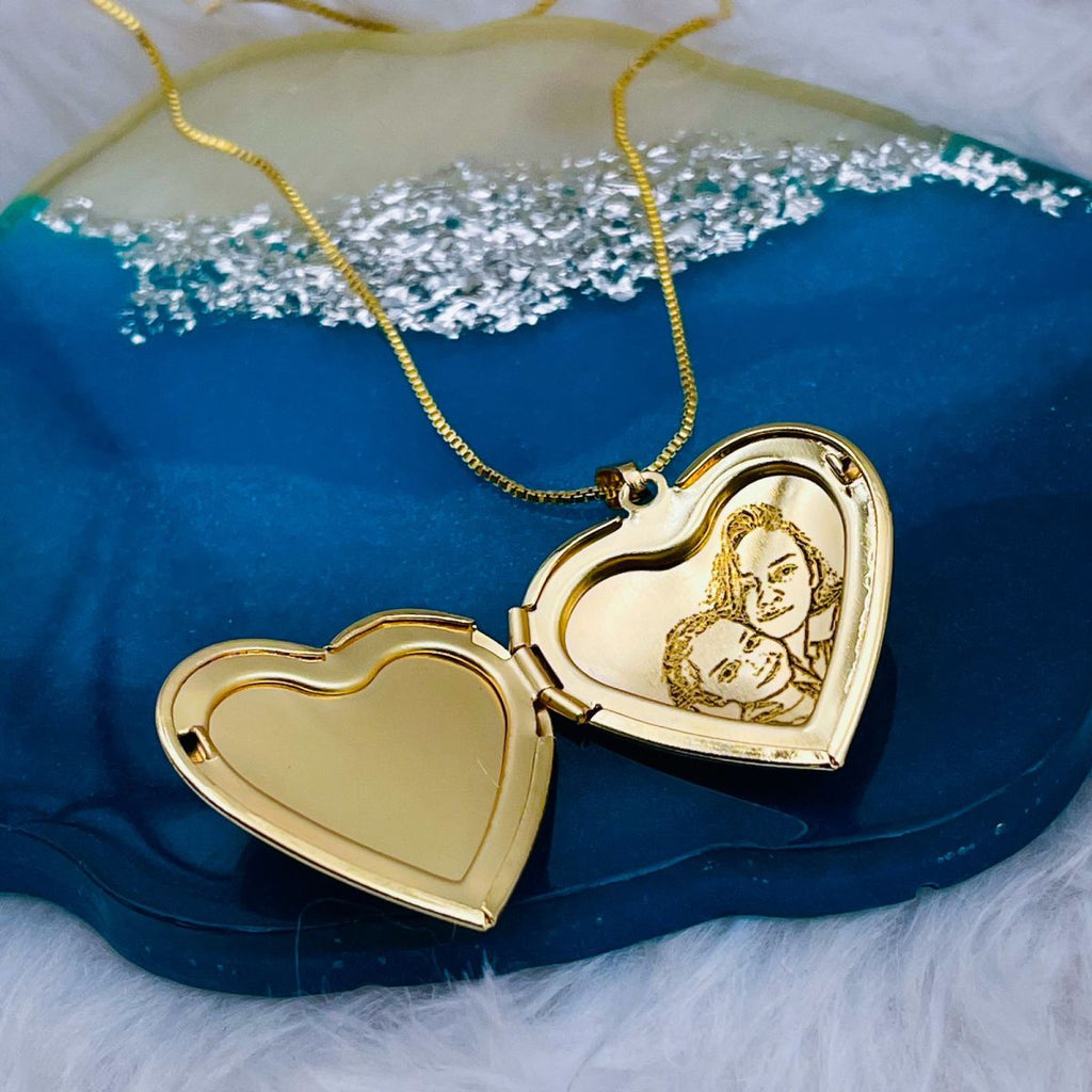 Large White Heart Love Mother of Pearl Openable Photo Frame Pendant Chain for Women