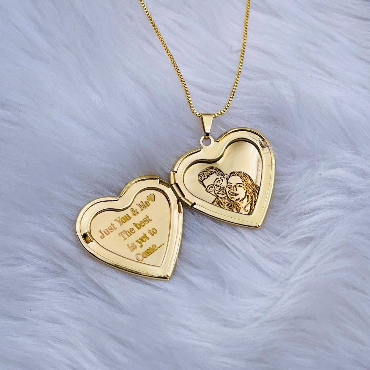 Large White Heart Love Mother of Pearl Openable Photo Frame Pendant Chain for Women