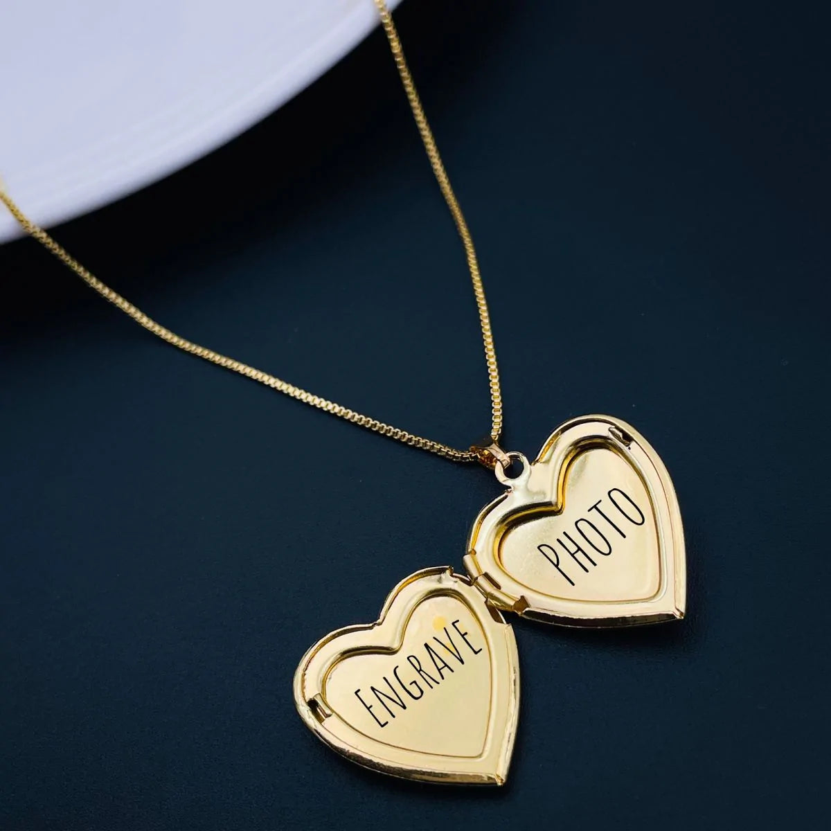 Turquoise Heart Love Mother of Pearl Openable Photo Frame Pendant Chain for Women Main image