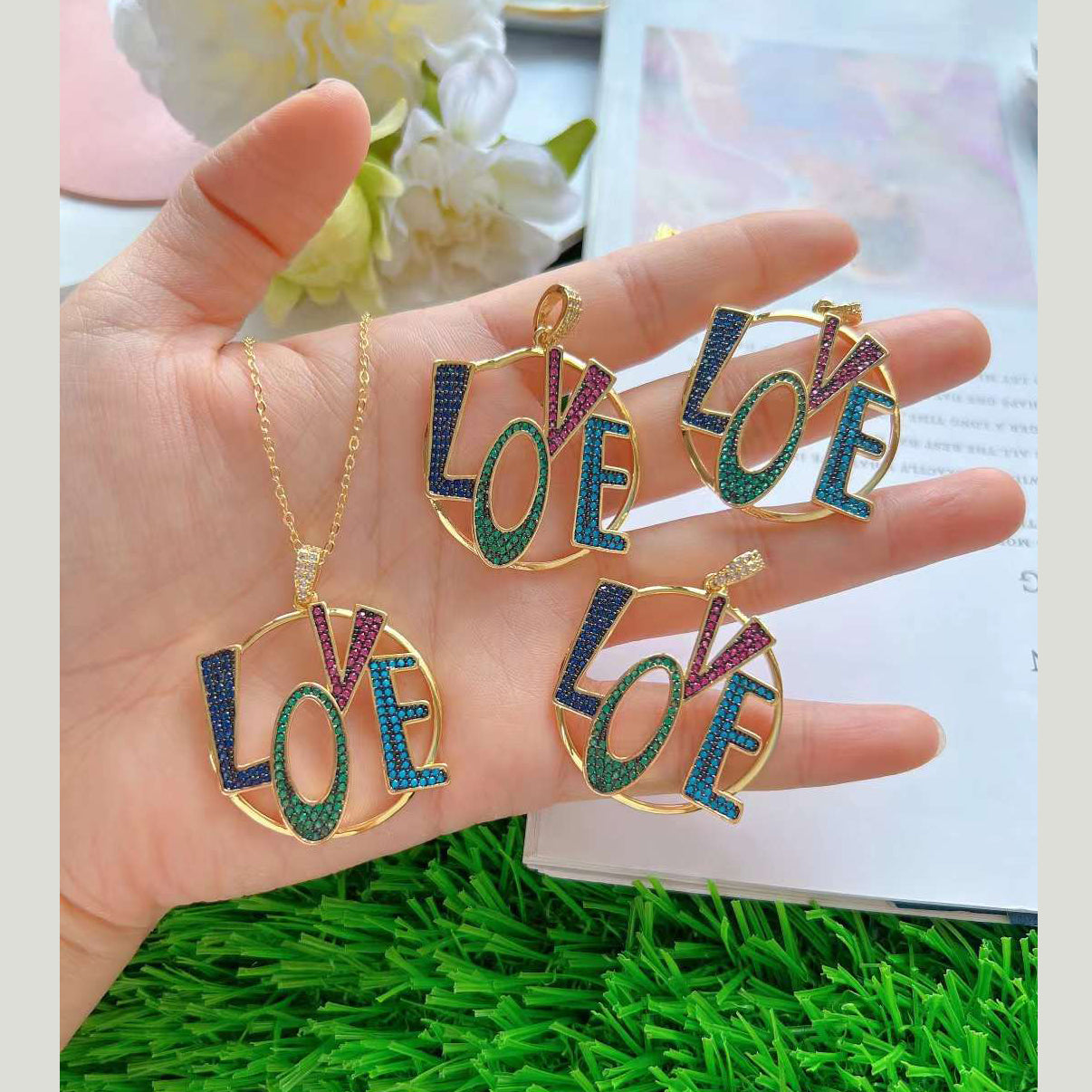 Circle Of Love Multi Color Zircon Gold Anti Tarnish Pendant Chain Bulk Main image