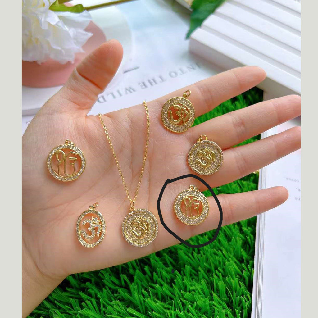 Ek Onkar Medallion CZ 18K Gold Anti Tarnish Pendant Chain Bulk