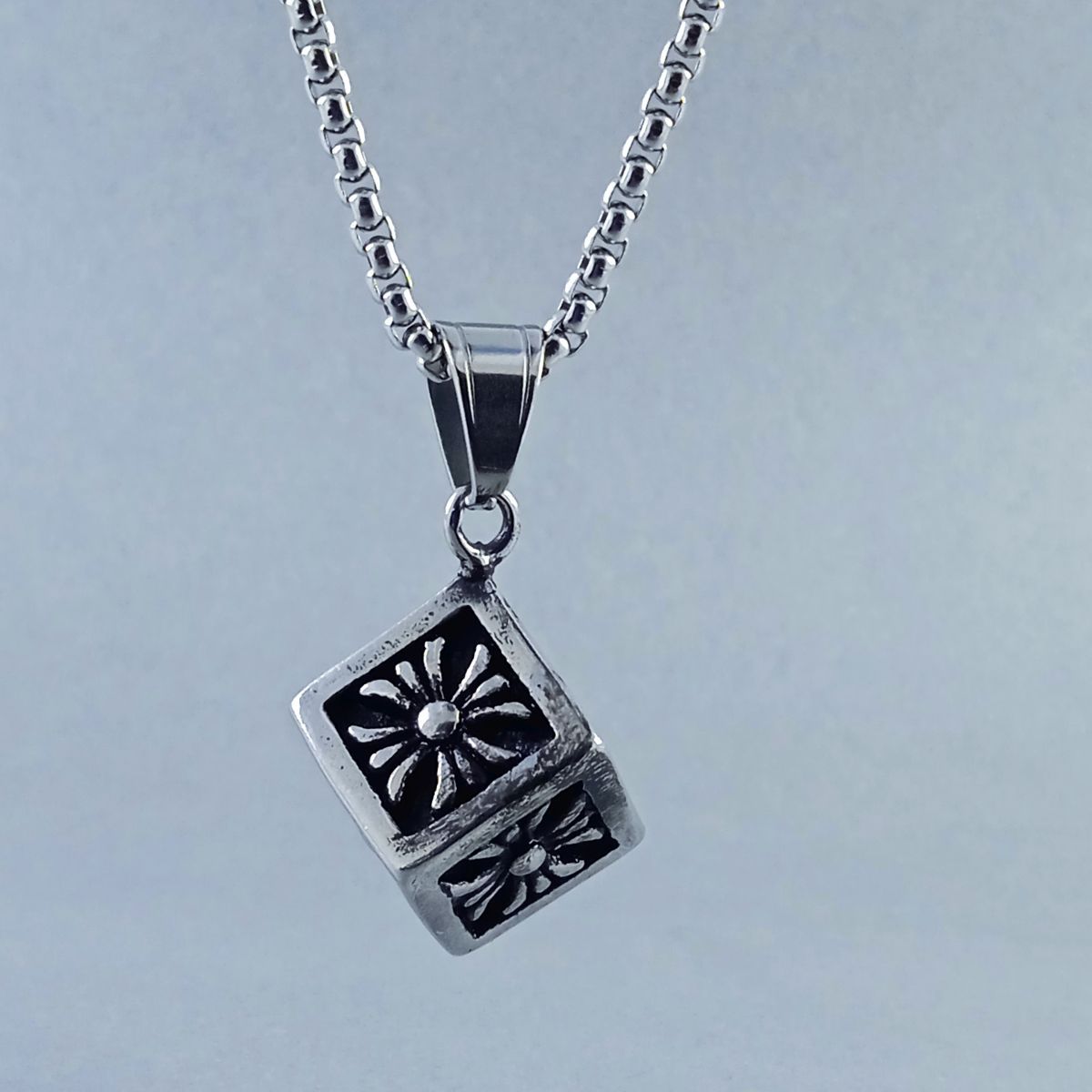 Antique Silver Design Stainless Steel Necklace Pendant Chain Bulk