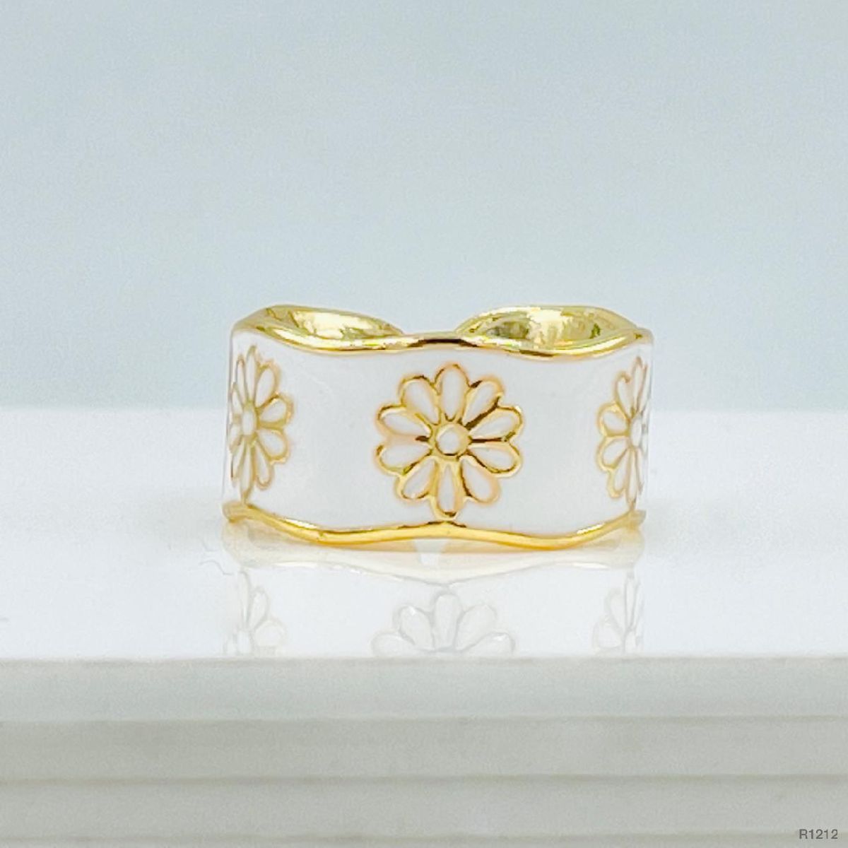 Copper Enamel Gold White Flower Adjustable Band Ring For Women Bulk