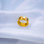 White Mother Of Pearl Luxury 18K Gold Stainless Steel Ring Women Bulk