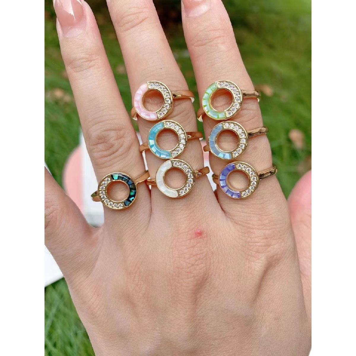 Circle Mother Of Pearl Cubic Zirconia 18K Gold Free Size Ring Bulk Main image