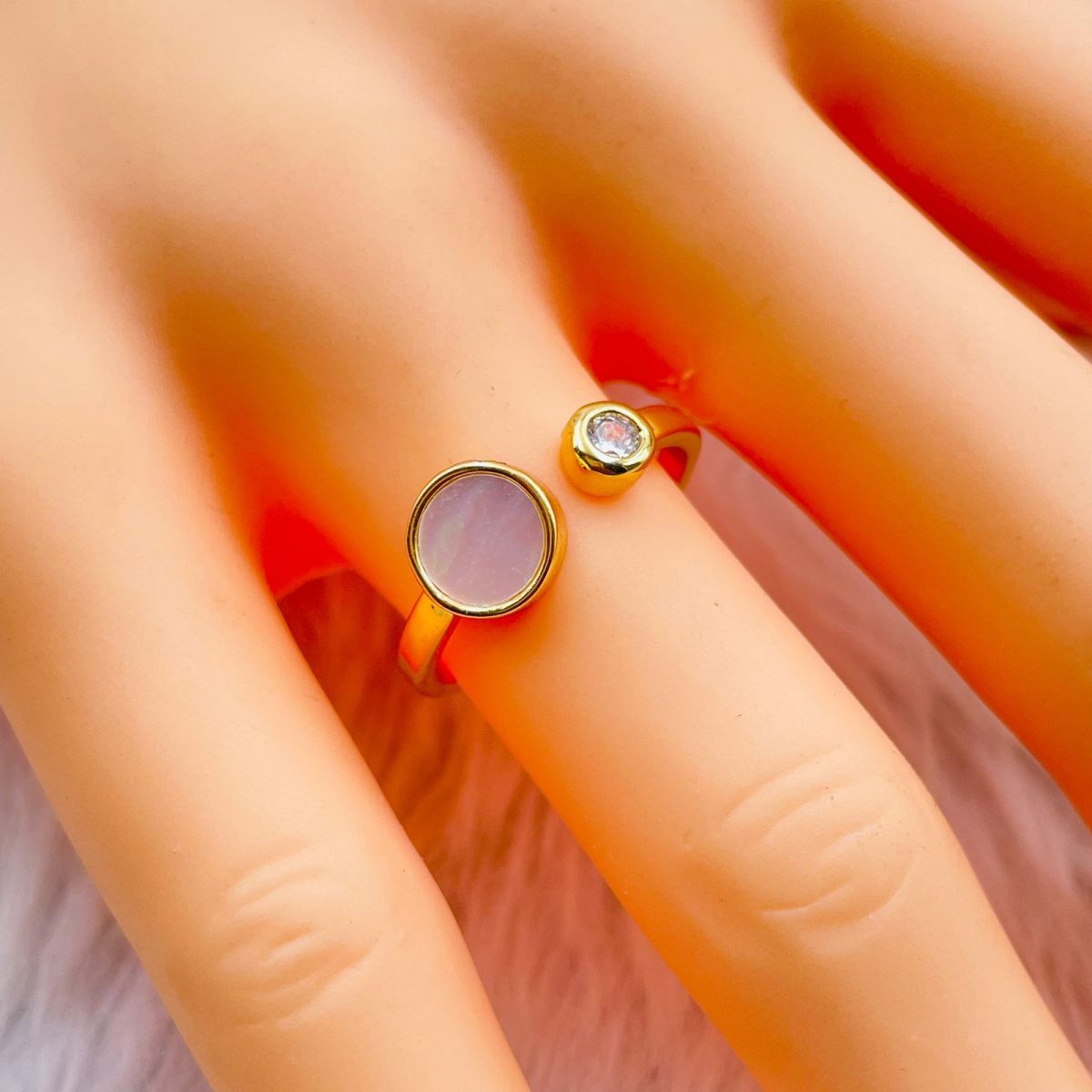 Round Mother Of Pearl White Gold Free Size Adjustable Ring Women Bulk
