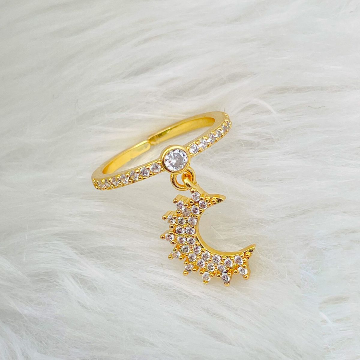 Crescent Charm Dangling Copper 18K Gold Free Size Ring For Women Bulk