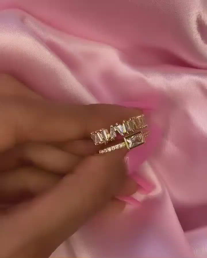 Stylish Baguette American Diamond Gold Ring For Women Bulk