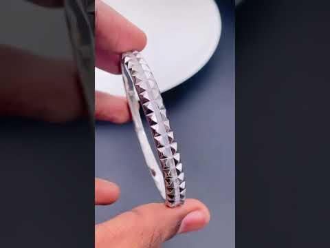 Checkered Baguette Cubic Zirconia 18K Gold Openable Kada Bangle Bulk
